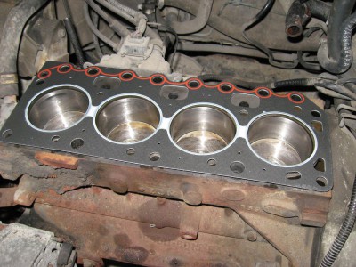 Repair of Ford's engine (14).jpg