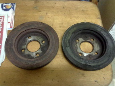 lewa tarcza to ta od tego blaszanego klocuszka.