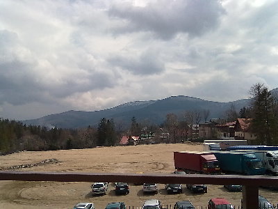 z parkingu hotelu Gołębiowski.