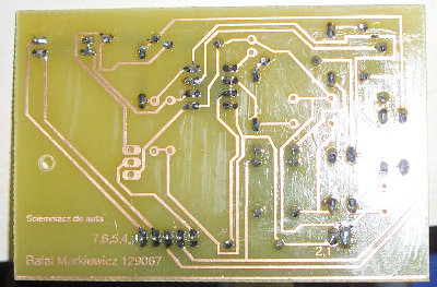 tak wyglada plytka wykonana ta metoda przeze mnie :) moze nie jest to szczyt upakowania i duza wielkosc,ale przynajmniej dziala :)