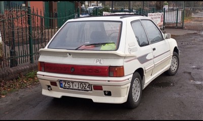 Peugeot 205 '86