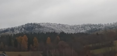 Opruszone śniegiem górne partie gór po dzisiejszej nocy