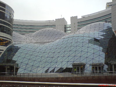 Wracajac zwiedzilem troche Warszawe i wpadłem do zlotych tarasow... zadna rewelacja, zapraszam do Wrocka :D