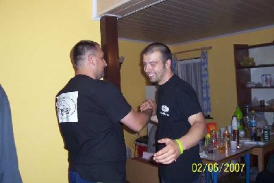 TANY TANY TEż BYłO :) TUTAJ MARKKO Z YANKIEM TAńCZą DO UTWORU &amp;quot;JESTEś SZALONA&amp;quot; ZESPOłU BOYS :)