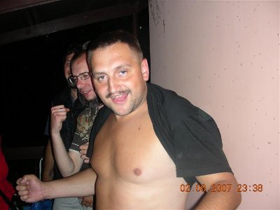 ...więc pomyślał że jest HOMO...