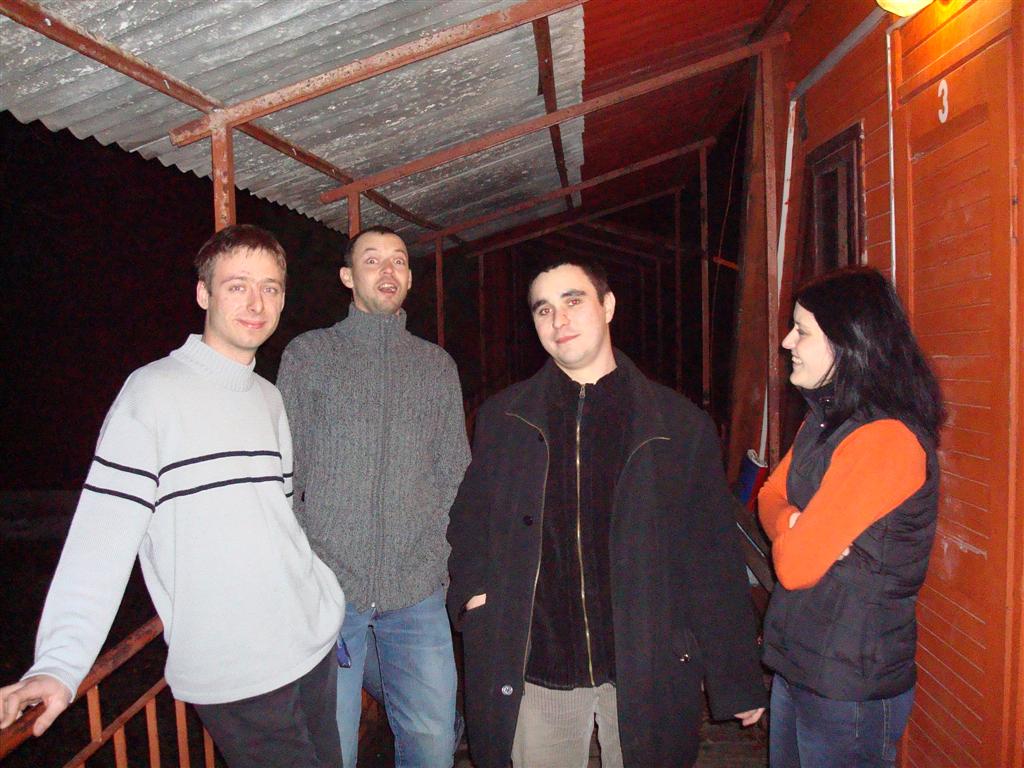 Oczekiwanie na ekipę z Łodzi i Warszawy. Pozdro dla Pawła