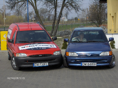 1 i1/2 moich autek :D