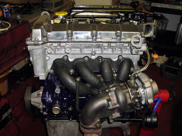 RS2000T_Engine_on_stand.jpg