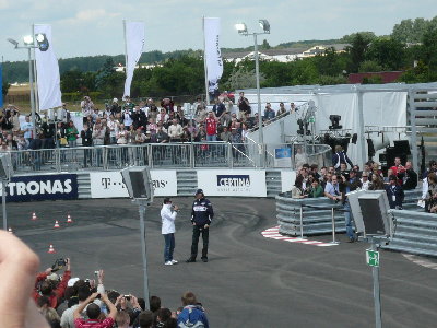 A to Robert udzielajacy wywiadu