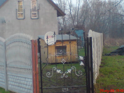 Wypasiona buda dla Azora :)