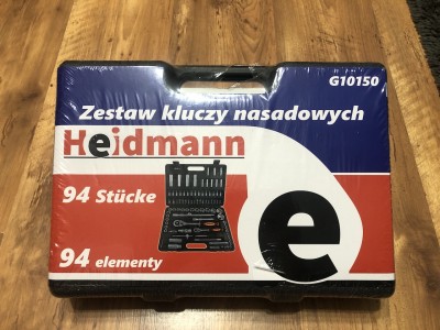 IMG_4866.jpg (364.4 KiB) Przejrzano 423 razy Nowa walizka, nie to co m4k :D